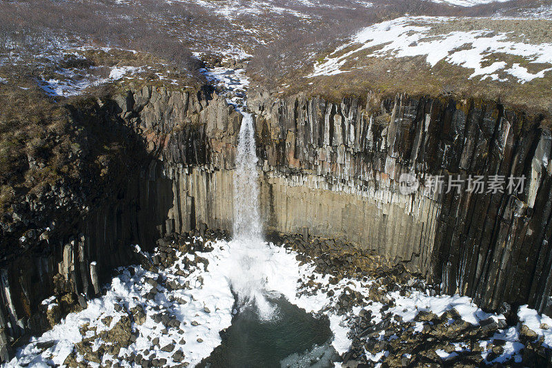Svartifoss瀑布、冰岛