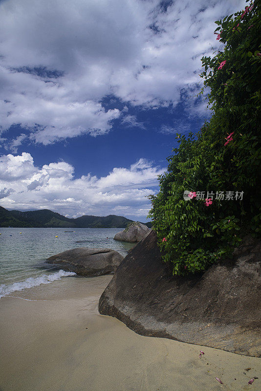 裸体岛,Paraty-Brazil