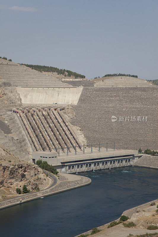土耳其adiyaman附近的水坝