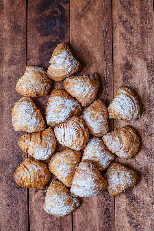 那不勒斯Sfogliatelle”