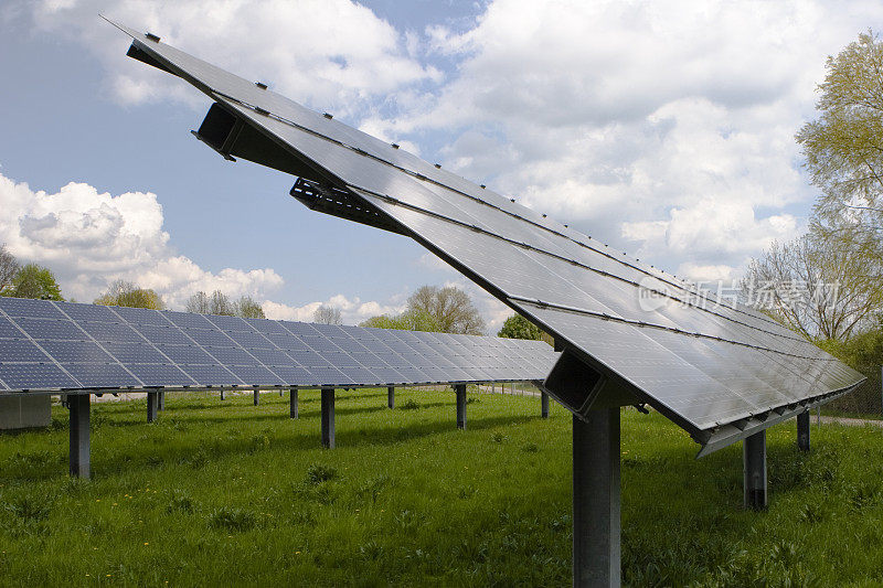 替代能源-太阳能电池板
