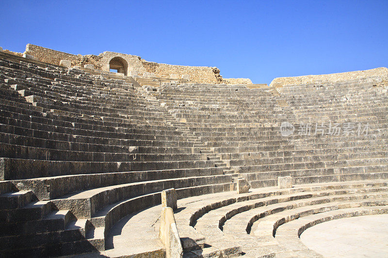 突尼斯:道格的罗马圆形剧场