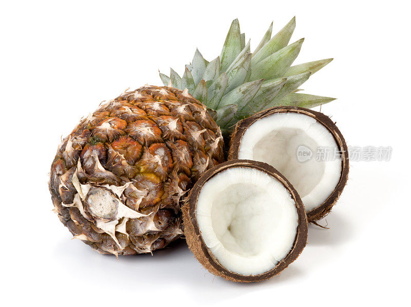 一个菠萝和一个椰子，切成两半
