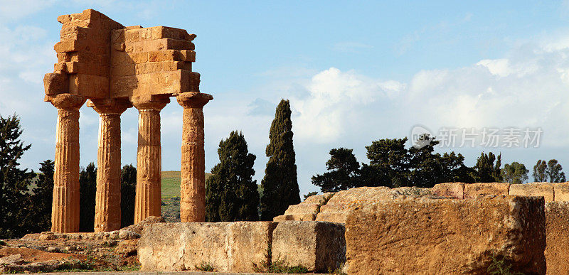 西西里岛阿格里根托的希腊神庙
