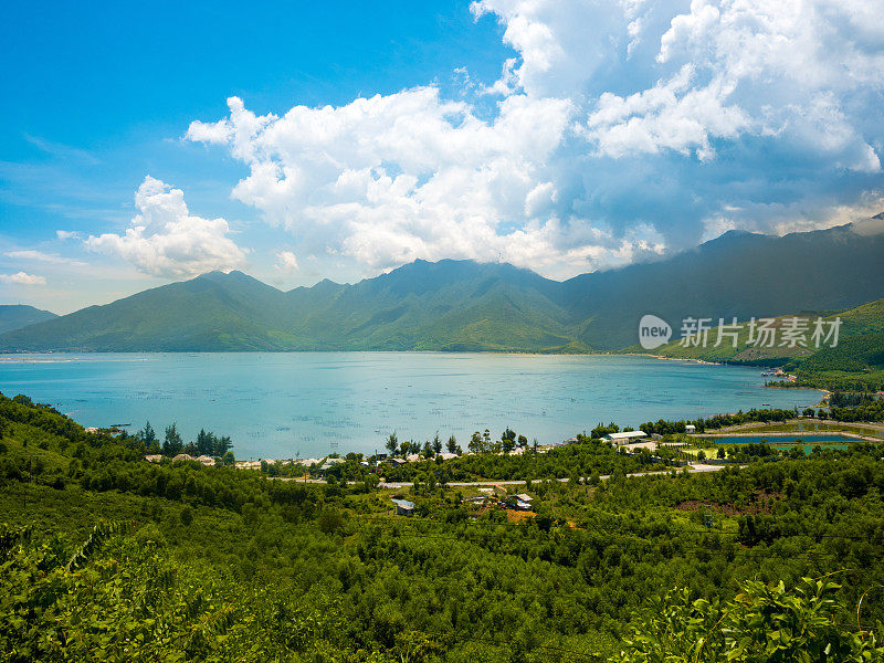 越南顺化的山景