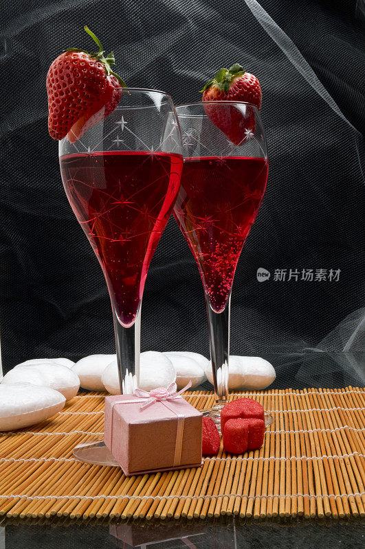 草莓香槟