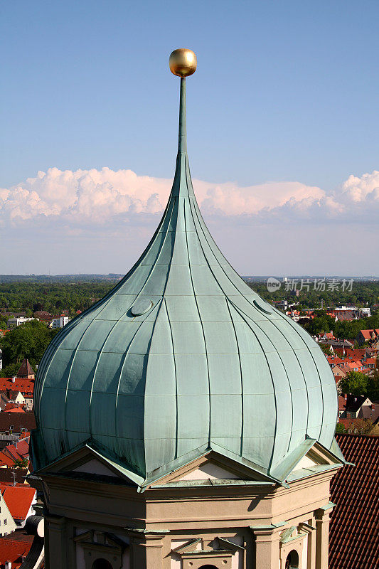 洛可可风格的市政厅屋顶在奥格斯堡巴伐利亚