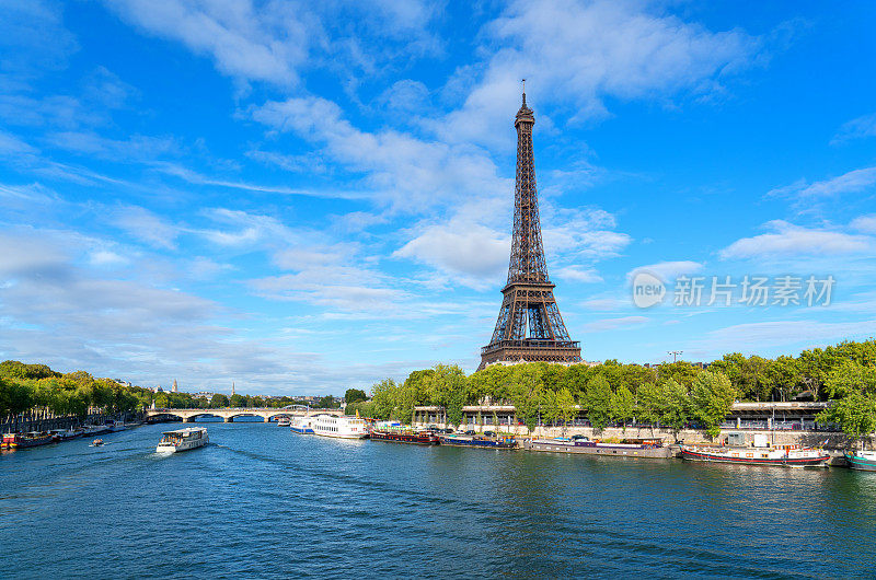 埃菲尔铁塔和巴黎的塞纳河