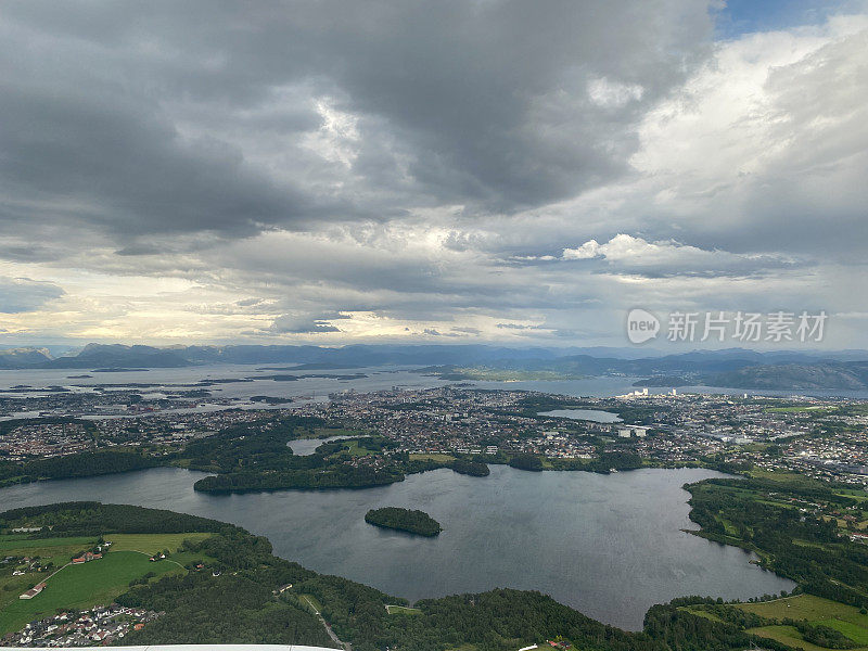 挪威斯塔万格峡湾和城市的鸟瞰图