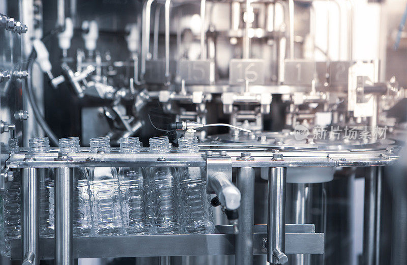 水装瓶厂工艺流程。
