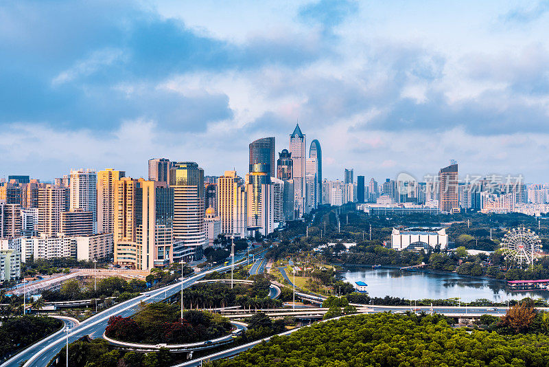 中国海南海口万绿园国际贸易CBD综合体的高视角