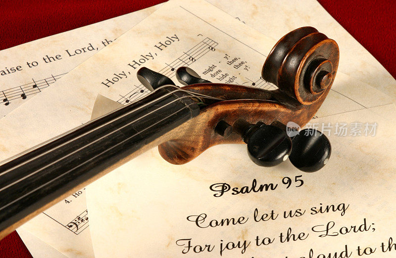 宗教:赞美诗95集，包括小提琴和赞美诗