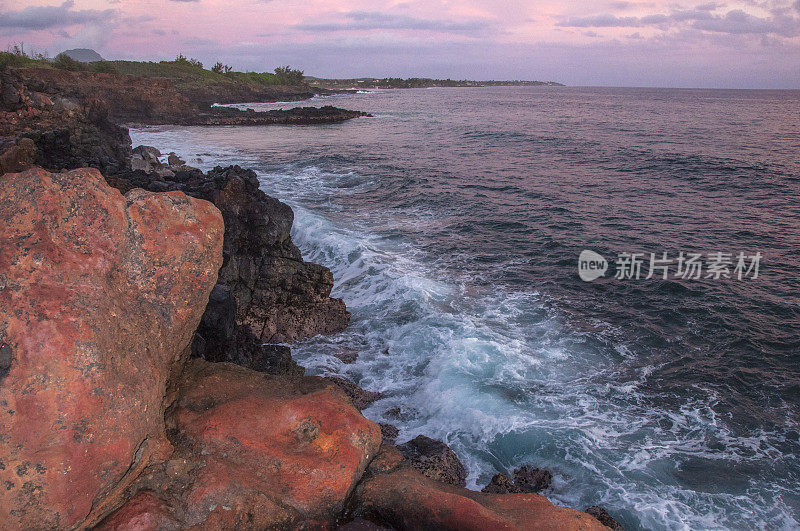 南岸红岩海滩