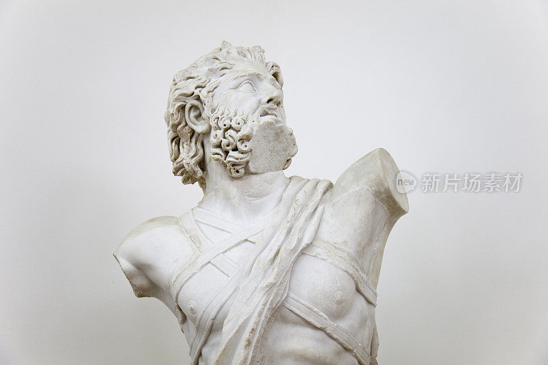 代达罗斯的大理石雕像