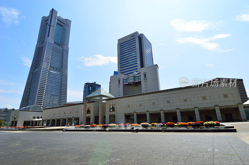 观景广场的地标建筑横滨，日本