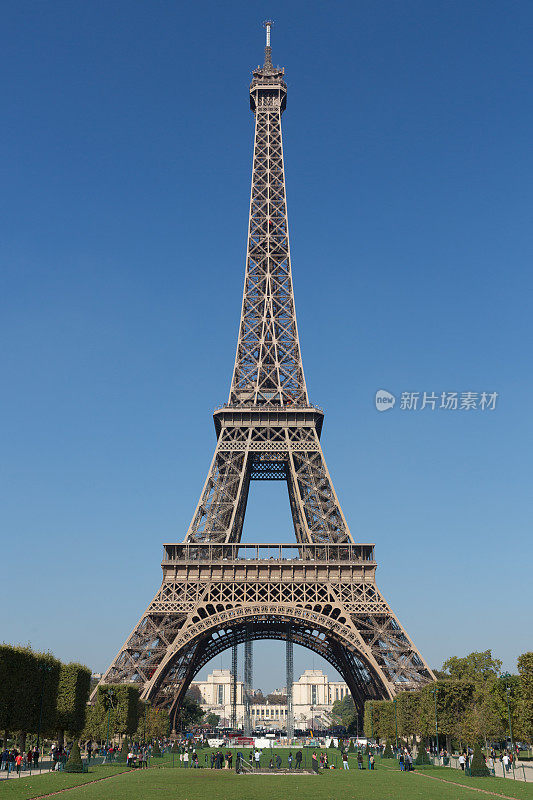 巴黎的埃菲尔铁塔