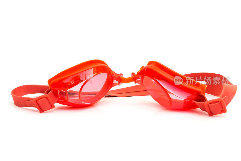 红色护目镜用于游泳池
