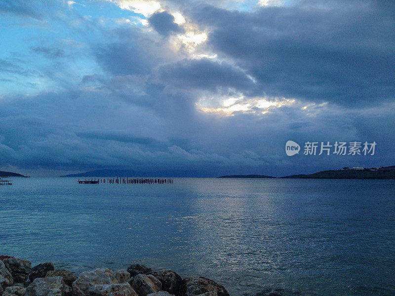 令人惊叹的日落和海景