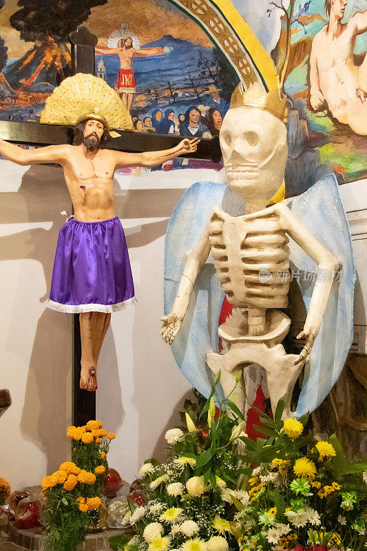 墨西哥米却肯-圣死圣宗教教堂照片的死亡日