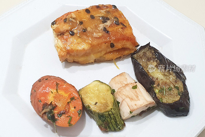 大马哈鱼和蔬菜