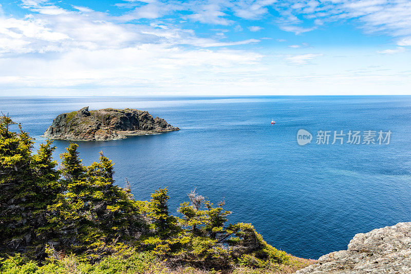 低头，保姆洞和睡眠湾小径，乌鸦头，Twillingate，加拿大