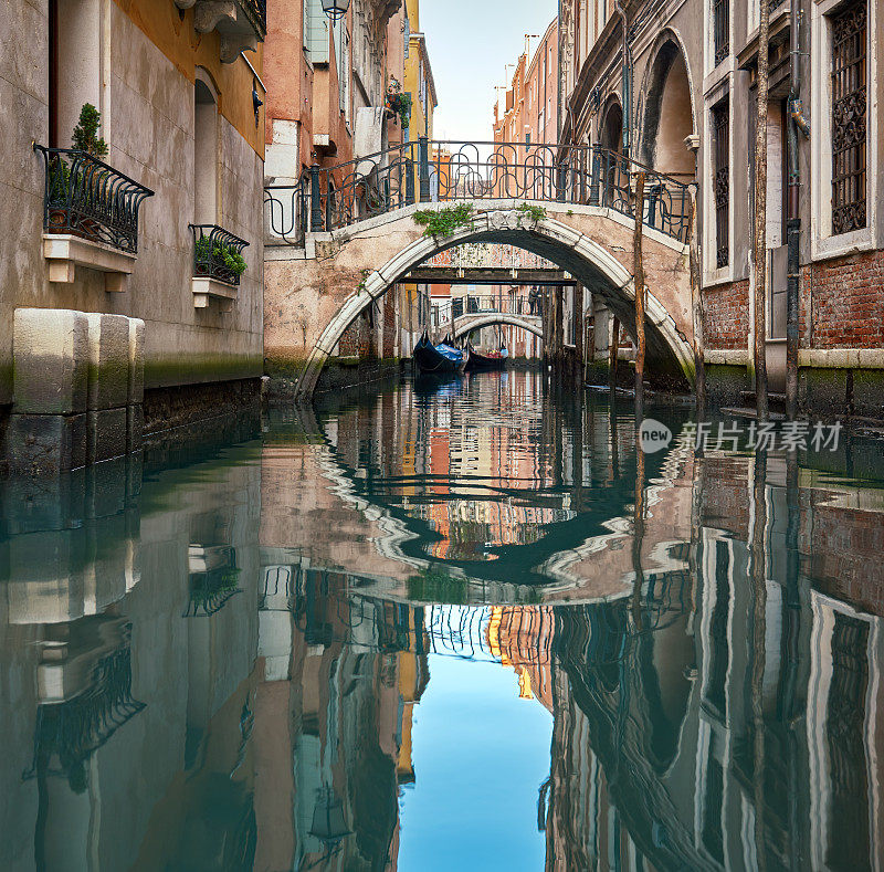 威尼斯运河景象，意大利威尼斯