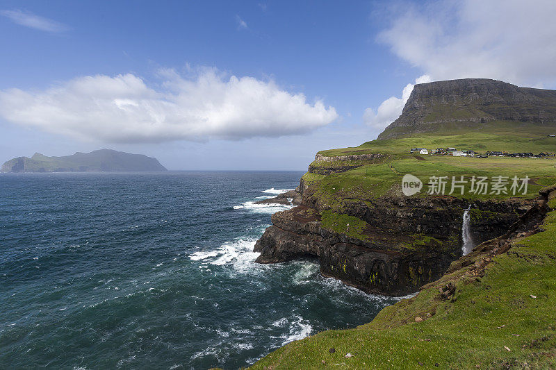 Mulafossur瀑布，更远的岛屿