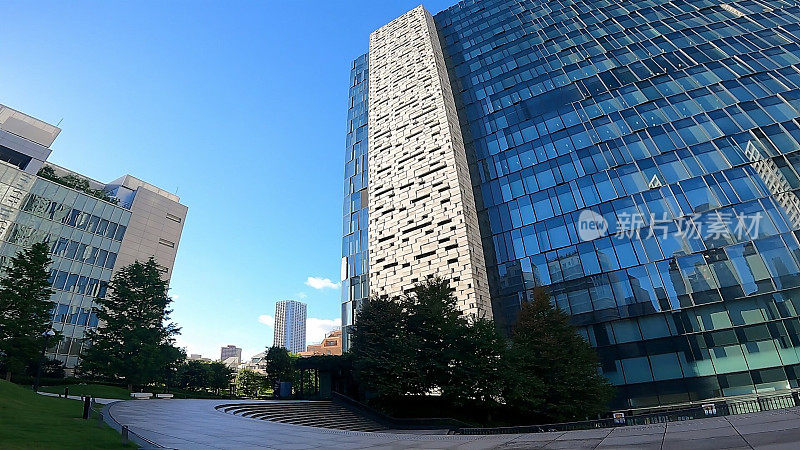 新宿东侧广场商业设施空置日本东京新宿。