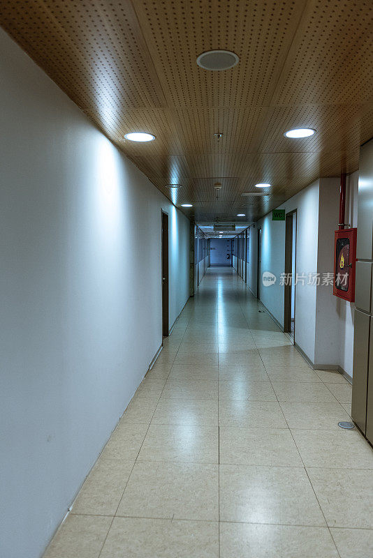 公共建筑的走廊
