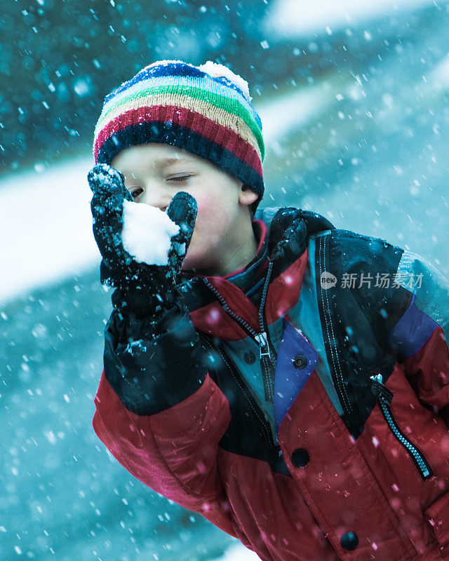 雪球小男孩