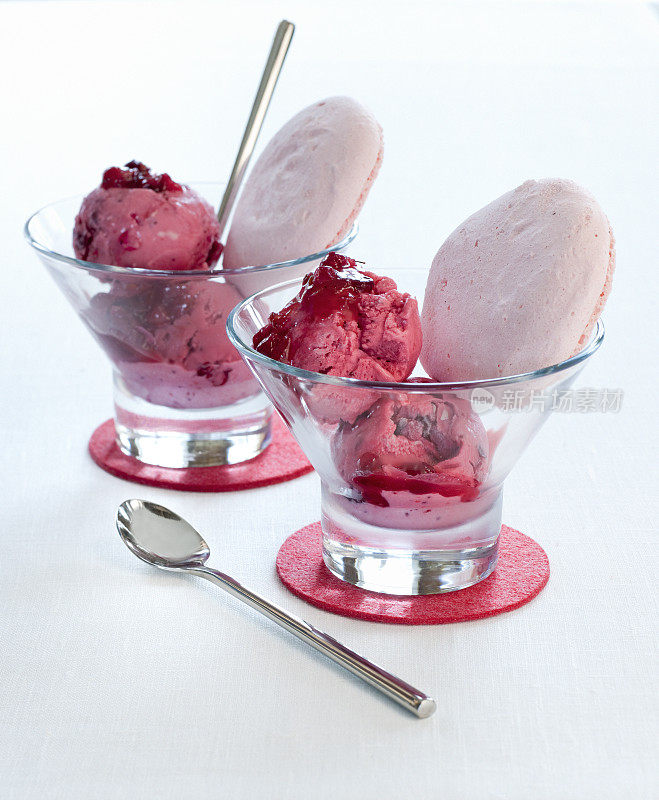 红莓冰沙冰淇淋