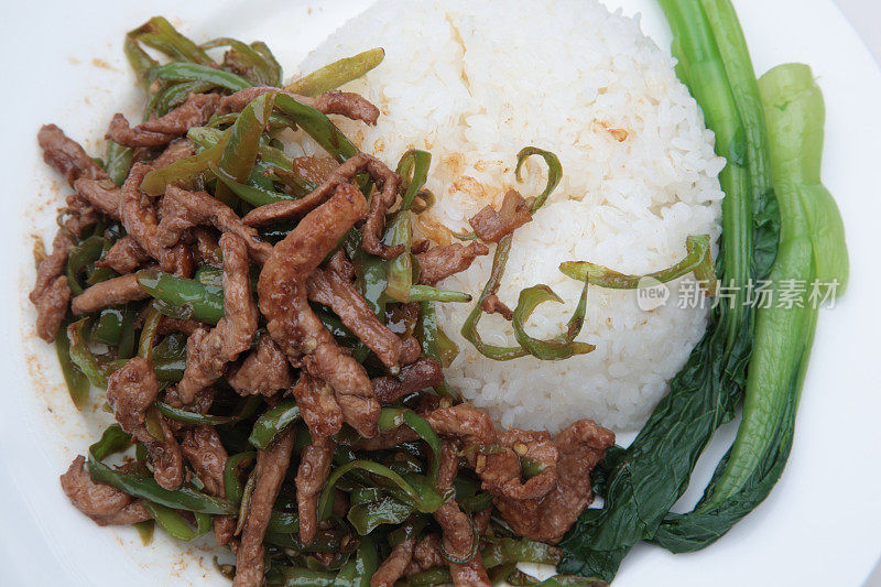 青椒肉丝饭