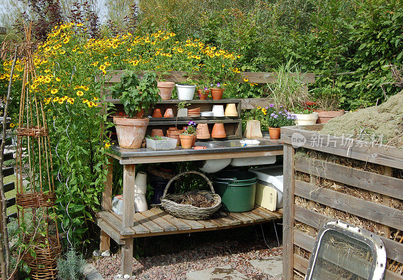 园丁工作台，种植桌和堆肥