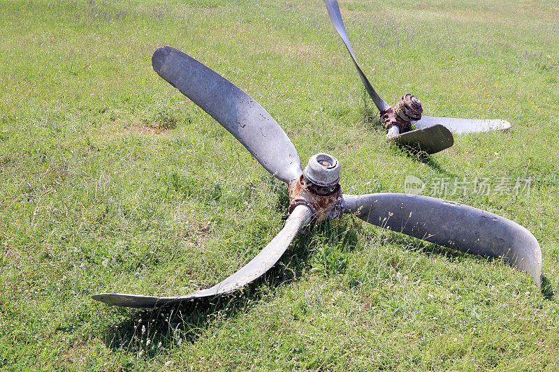废弃的飞机螺旋桨