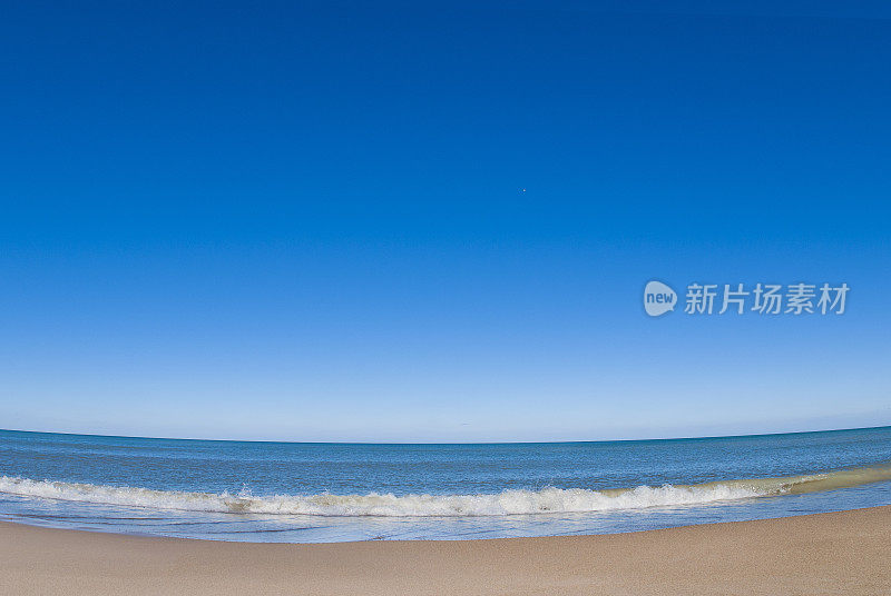 夏天的密歇根湖海滩