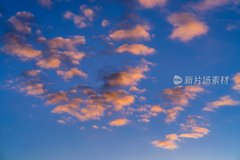 彩云在日落天空替换背景