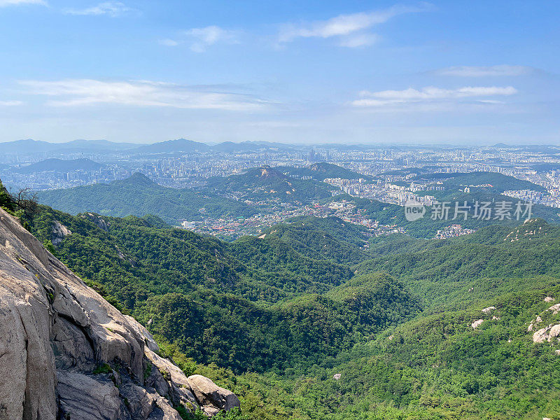 夏季首尔北汉山国立公园