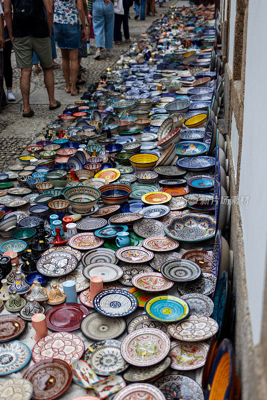 艺术创作:手工陶瓷板装饰街市