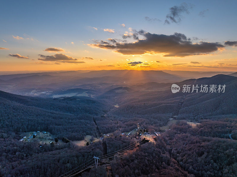 阿勒格尼山脉上的日落