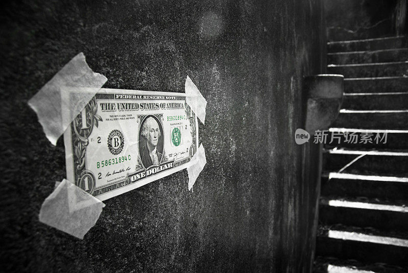 地牢里的美元
