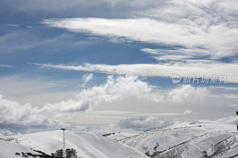 滑雪上山