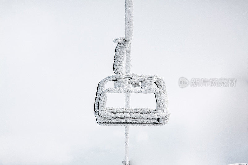 雪盖椅升降机