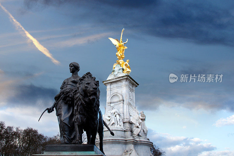 伦敦——白金汉宫维多利亚纪念堂