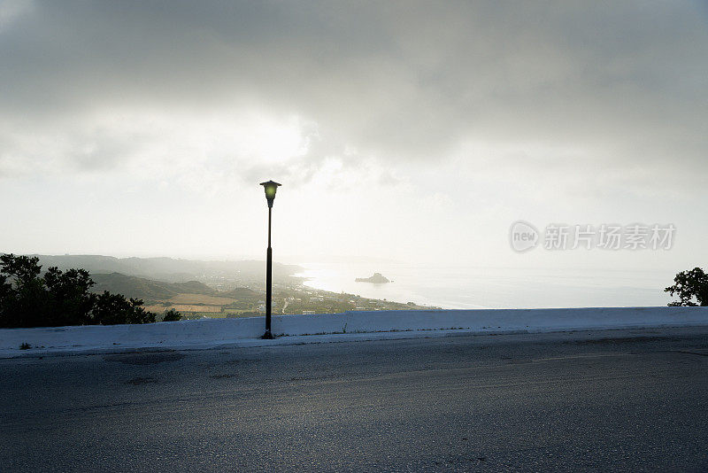 卡马里湾，卡马里岛日出。