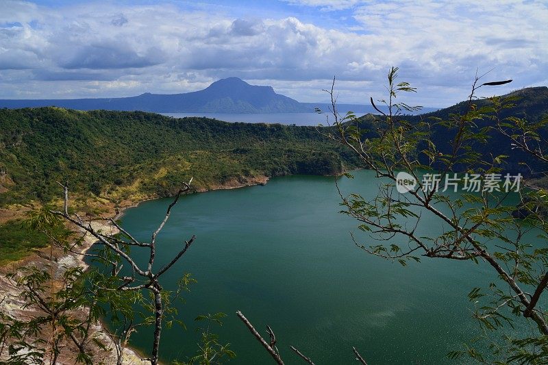 塔尔火山岛，菲律宾