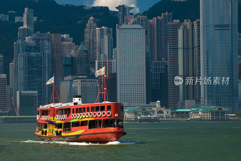 香港的彩色渡轮