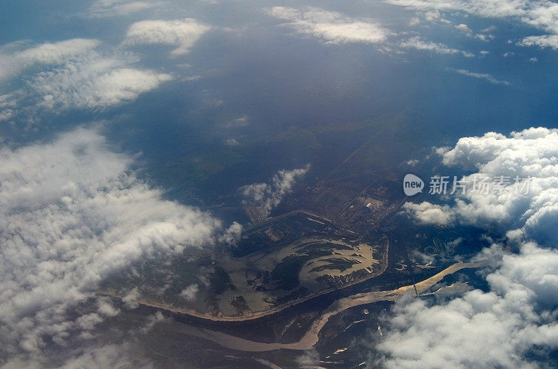 飞机上的切尔诺贝利核电站鸟瞰图。