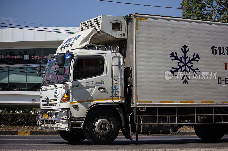 Thanaporn冷冻食品的集装箱卡车