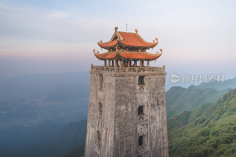 美丽的风景金山宝唐图塔和中国神u来和观音在越南萨帕翻斯盘山