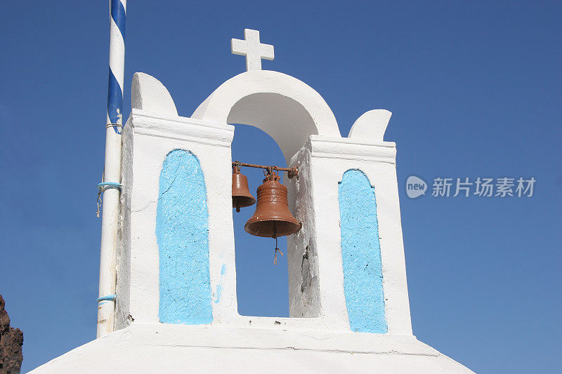 希腊蒂拉岛(圣托里尼岛)的教堂钟